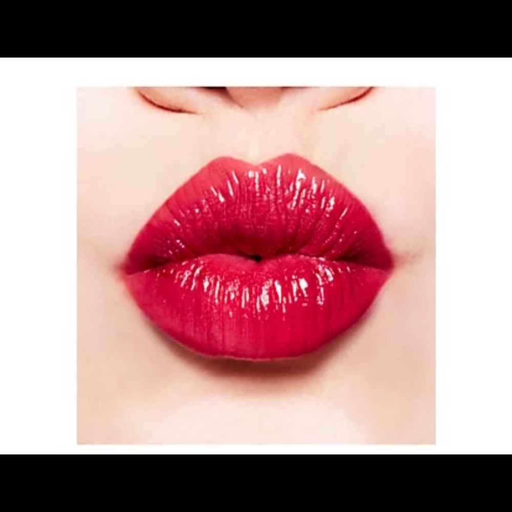 MAC
Versicolour Varnish Cream Lip Stain